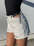 Short bianco con catene