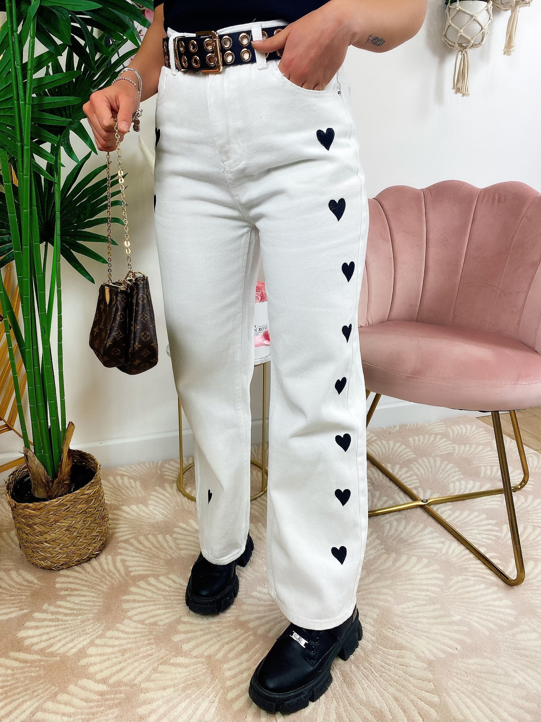 Jeans Bianco con cuori Neri