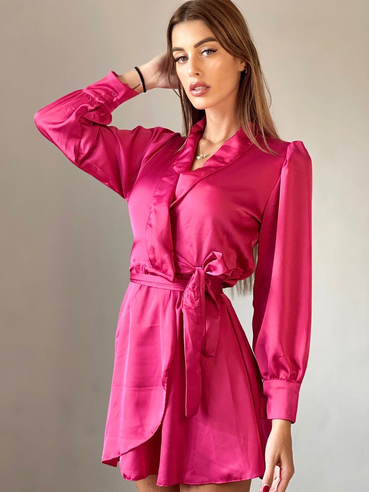 Abito in raso fuxia