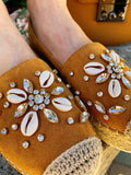 Espadrillas camel estive con conchiglie