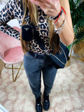Jeans scuro con cintura sfrangiato