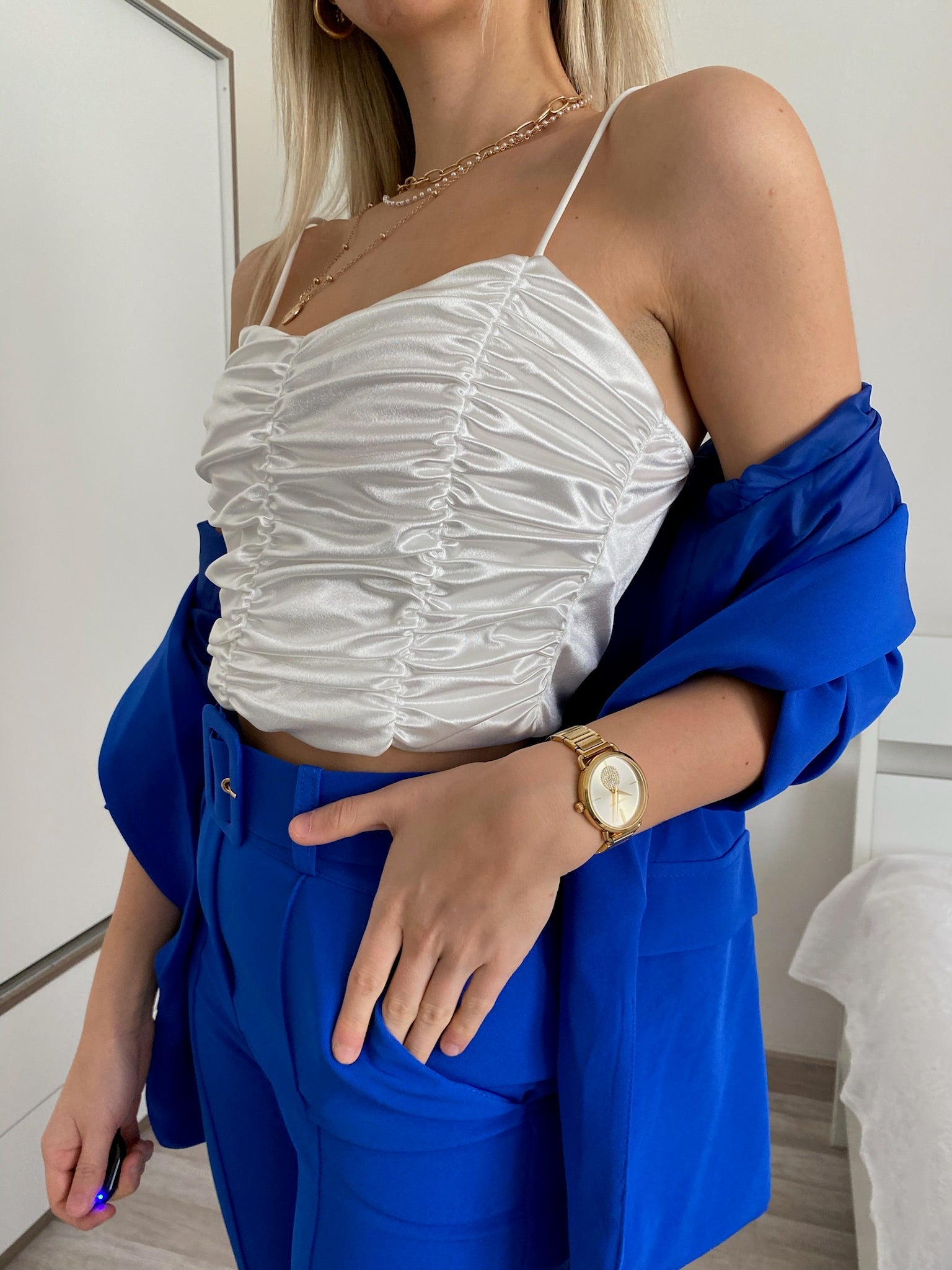 Top in raso bianco arricciato