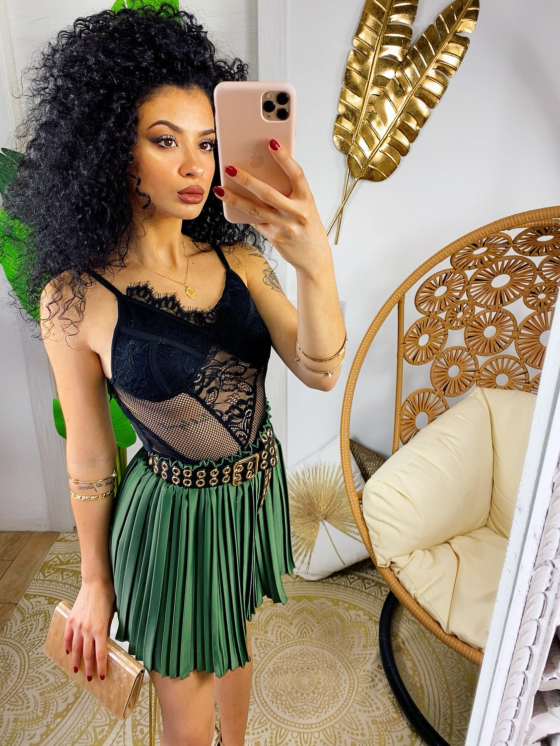 Body in pizzo nero