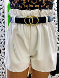 Short in ecopelle con cintura