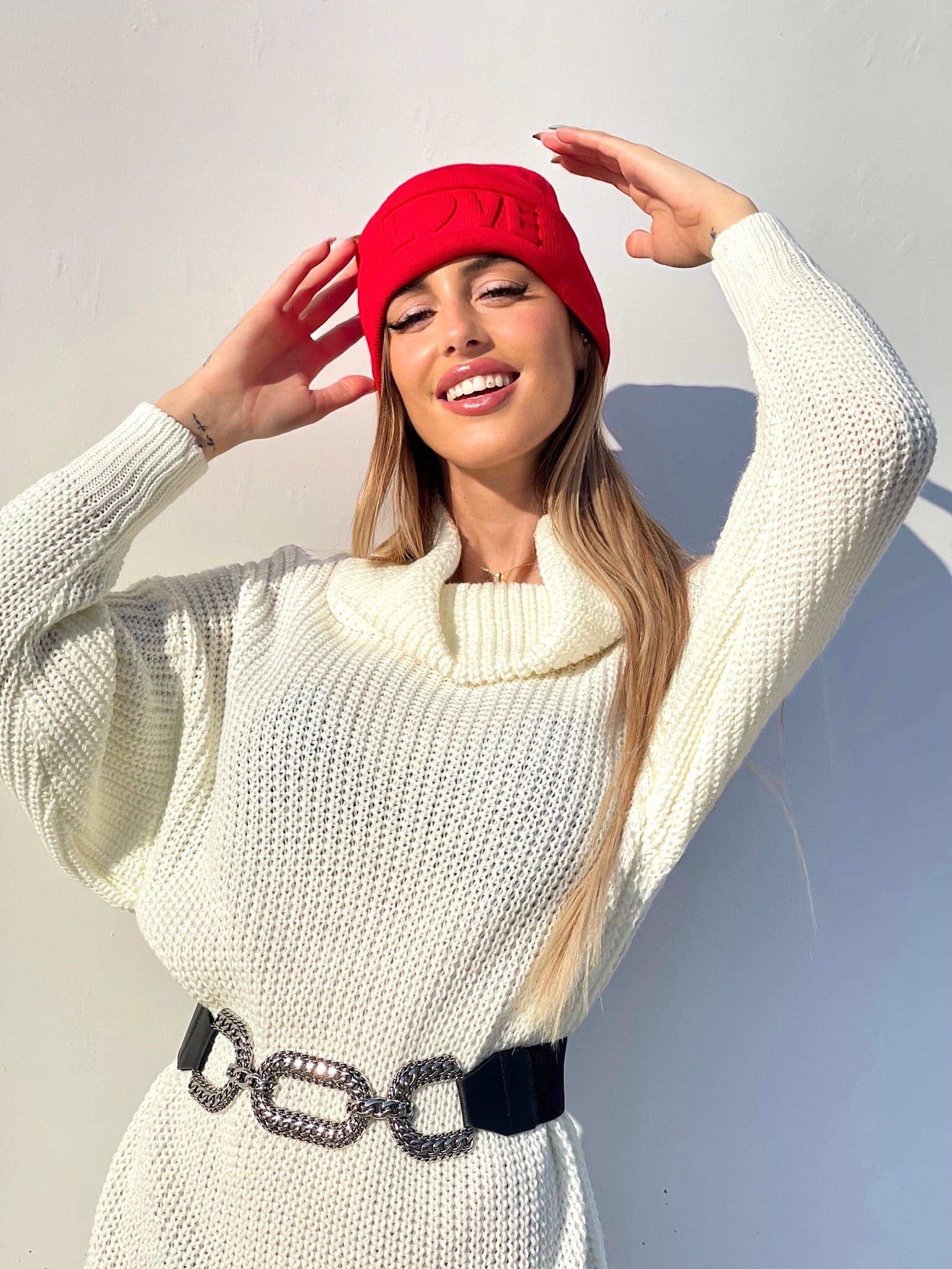 Cappello love rosso