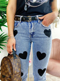 Jeans con cuori grandi