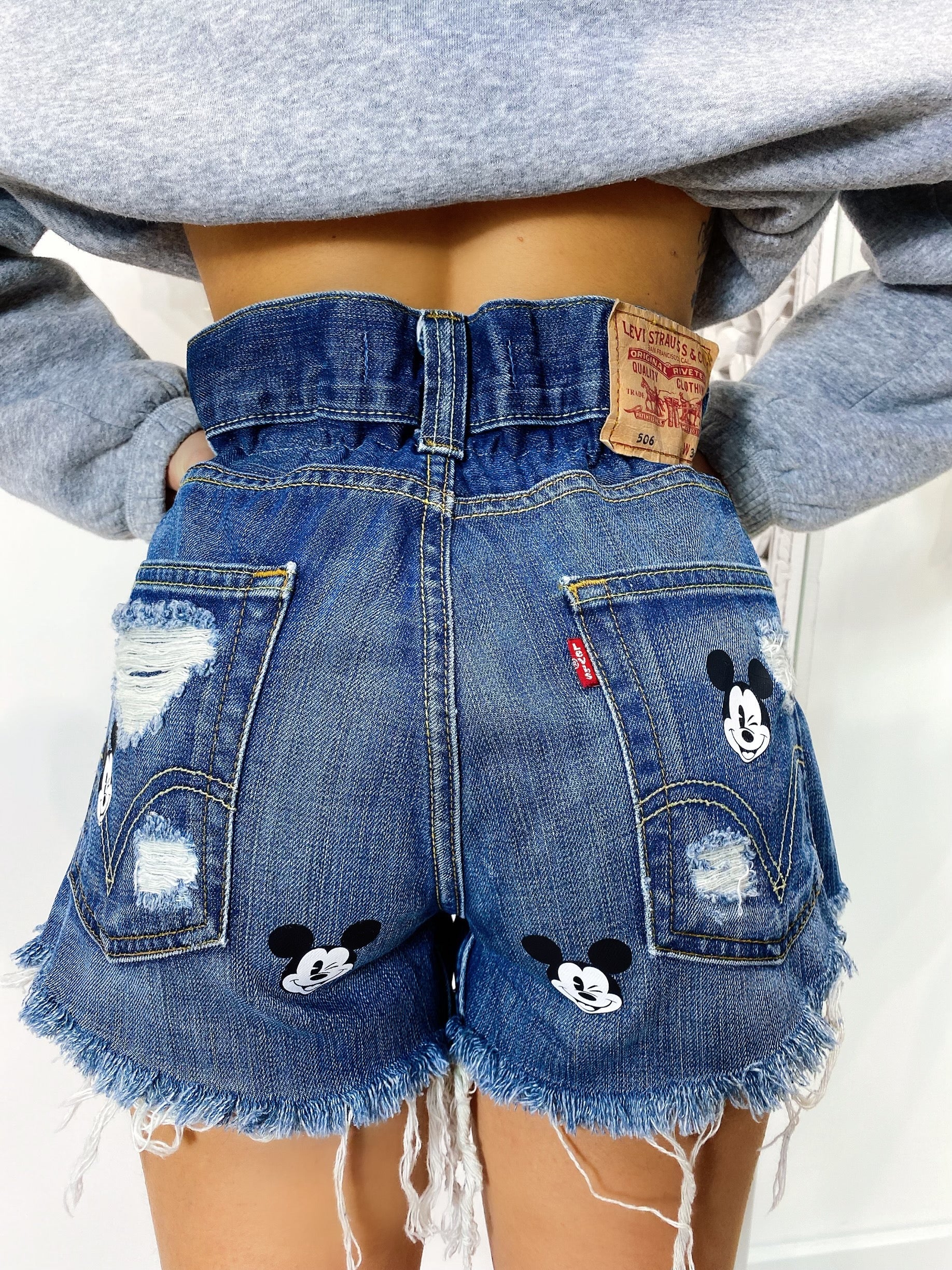 Short Levi’s Vintage con stampa topolino sfrangiato
