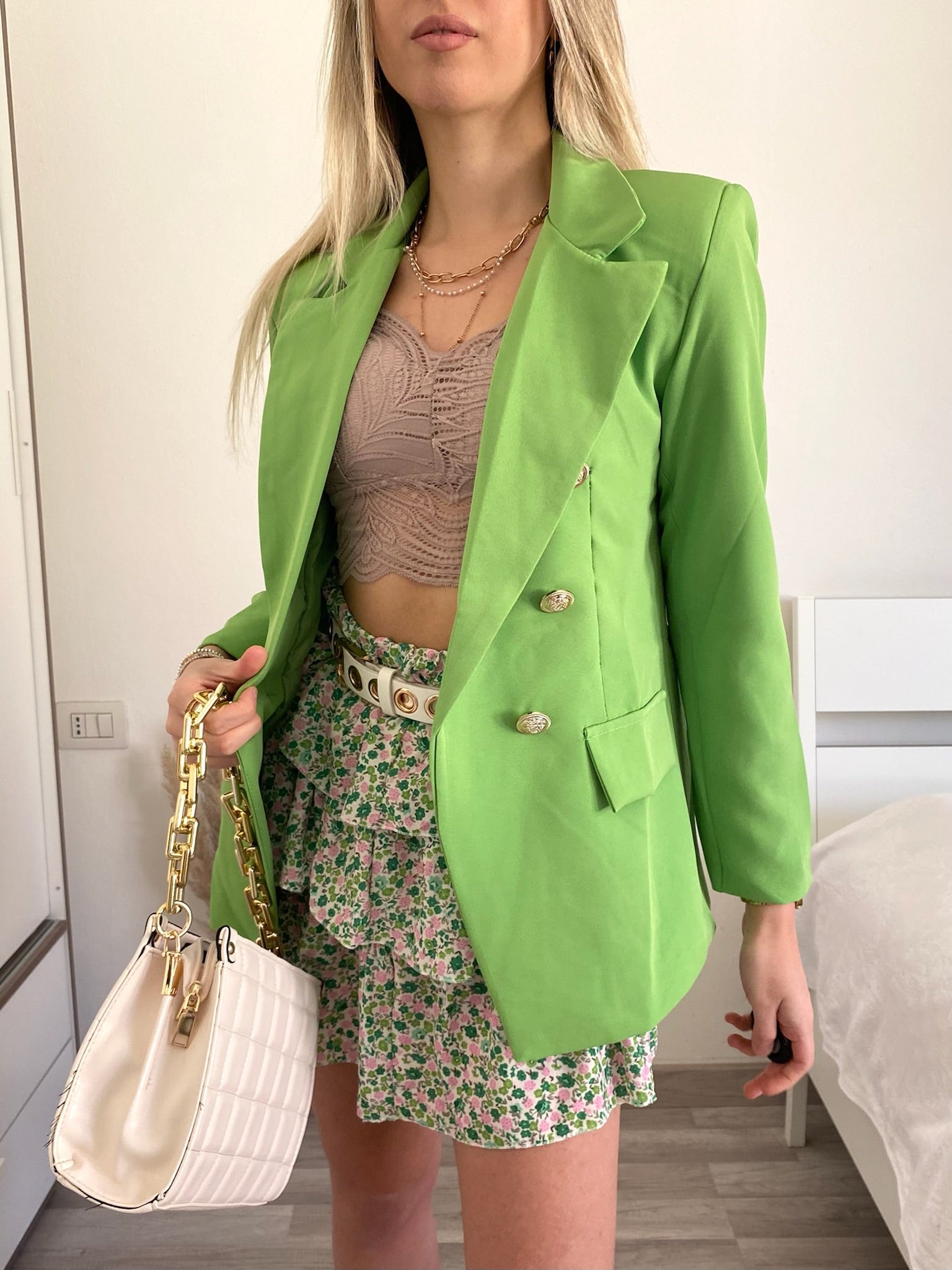 Giacca verde con bottoni oro