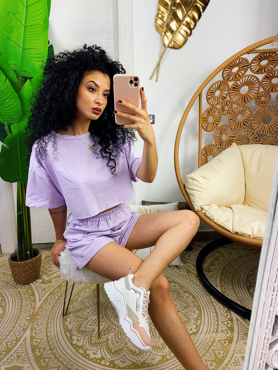 Completo sportivo maglia e pantaloncino lilla