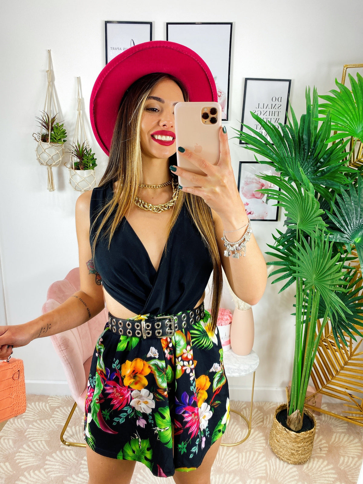 Tutina con pantaloncino a fiori