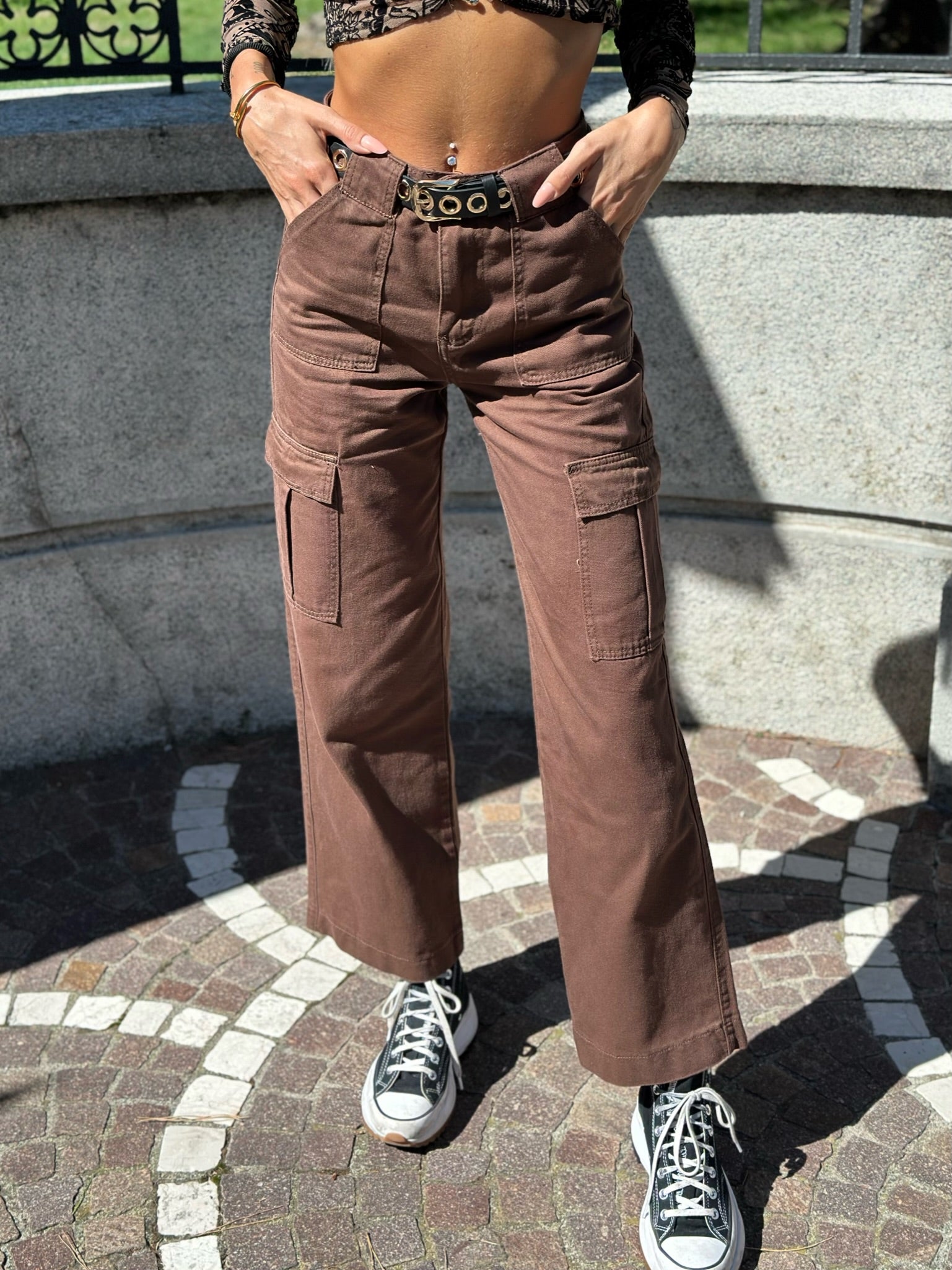 Pantalone cargo choco