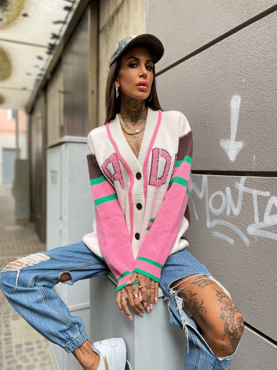 Cardigan influencer bianco rosa