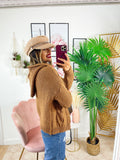 Cardigan camel con trecce
