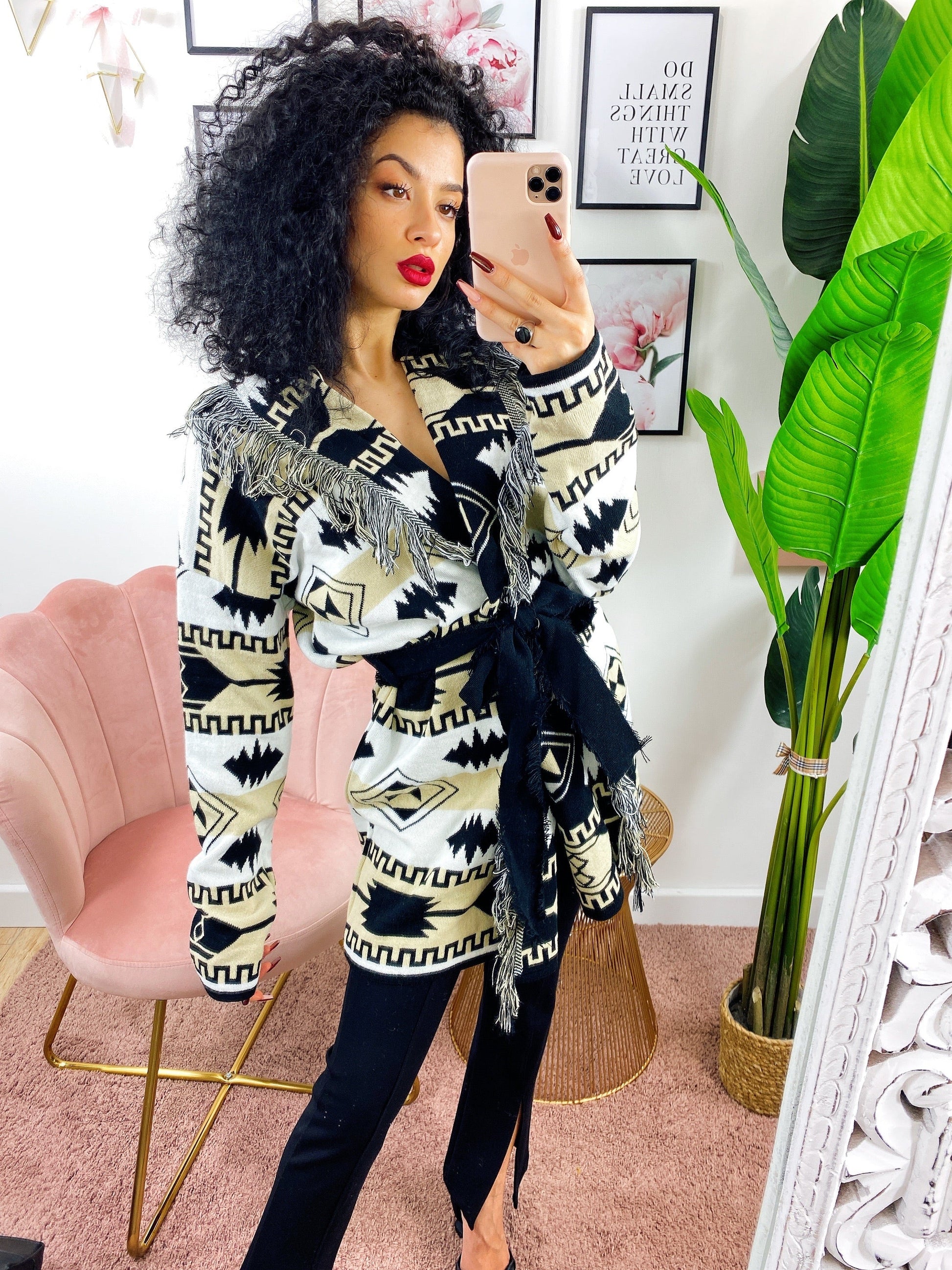 Cardigan Nero e Beige con frange e cinta
