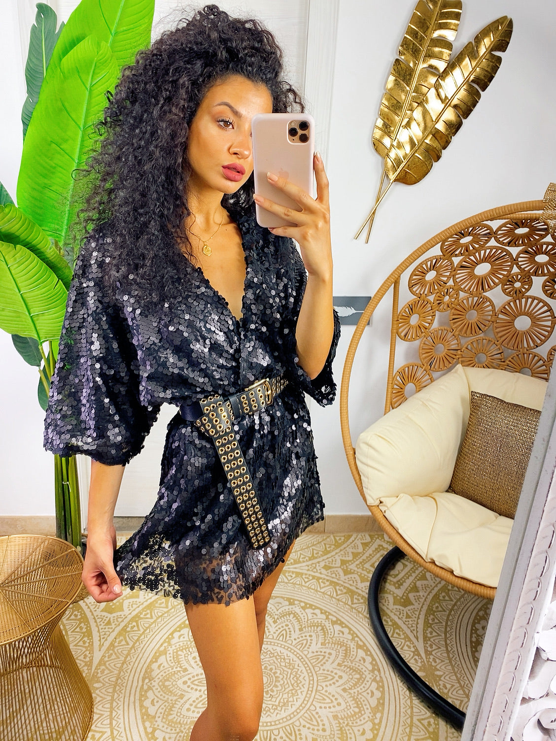 Abito con paillettes nero