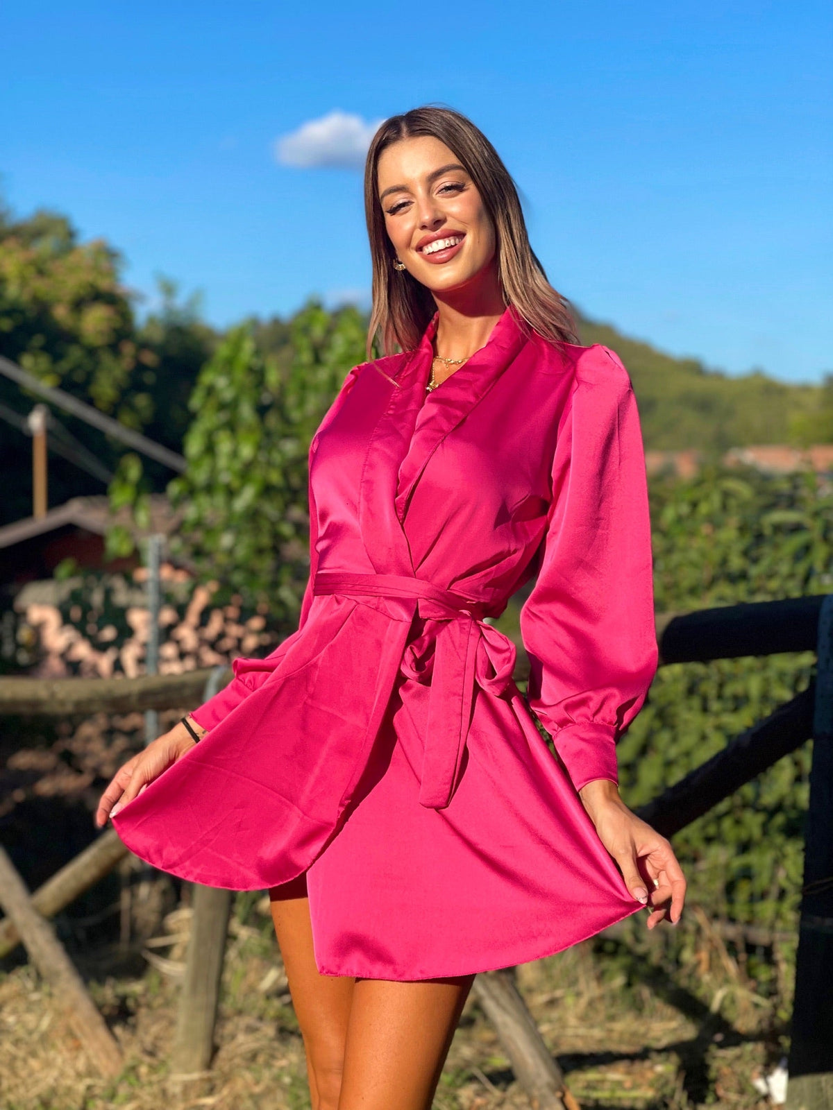 Abito in raso fuxia