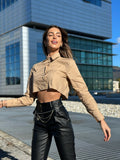 Camicia crop beige con taschino