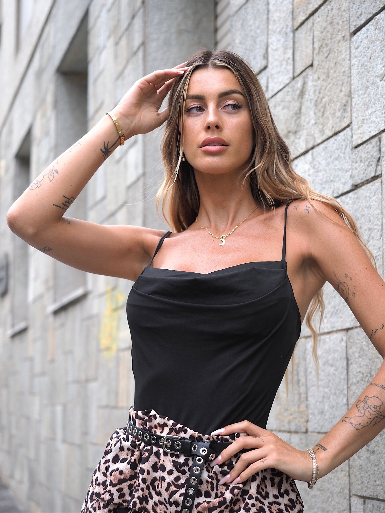 Body nero con scollo