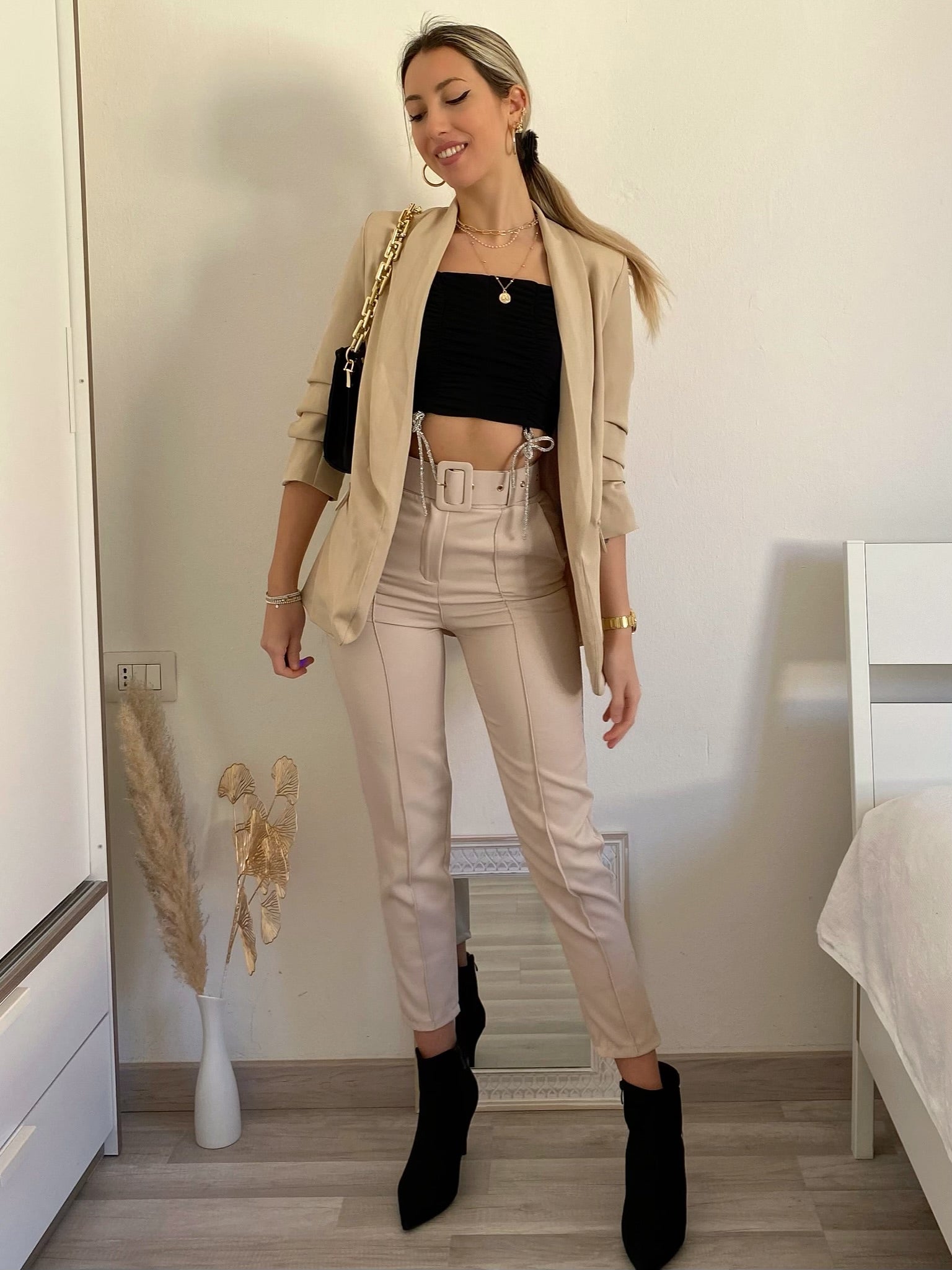 Completo giacca e pantalone beige