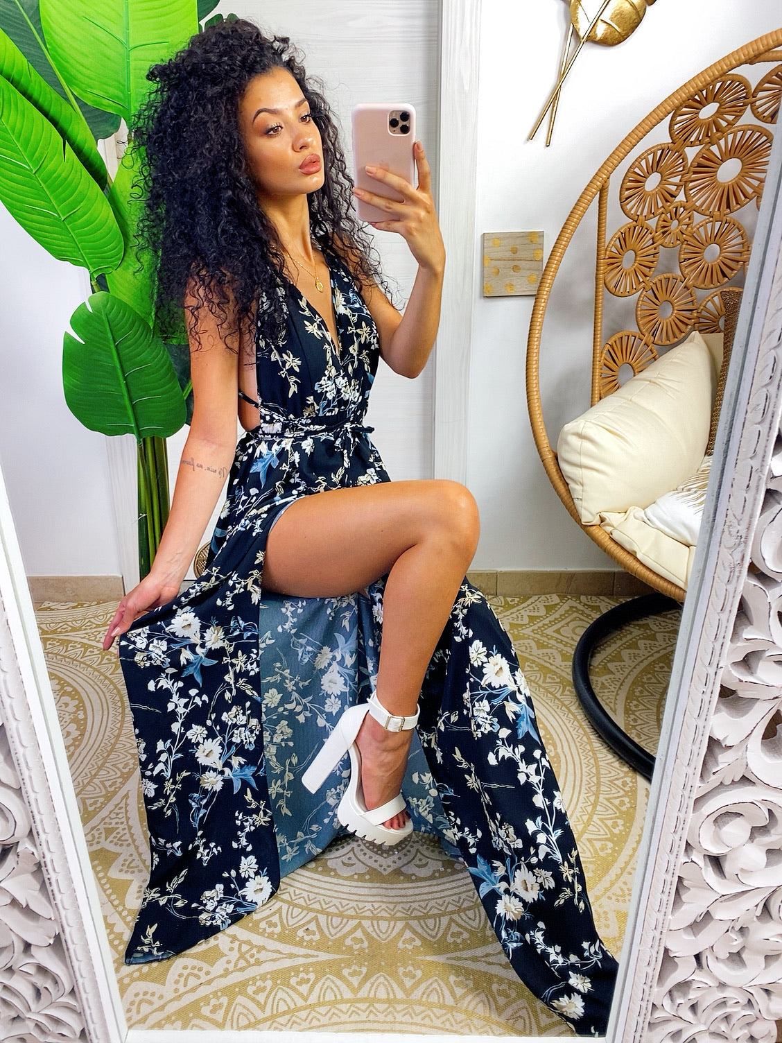 Abito Afrodite con fiori Nero