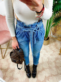 Jeans Boyfriend con fiocco