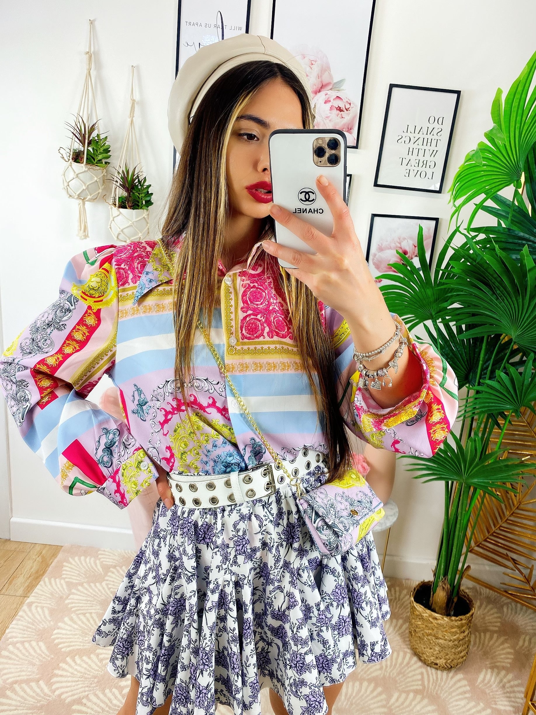 Camicia etnica dettaglio fucsia con borsetta