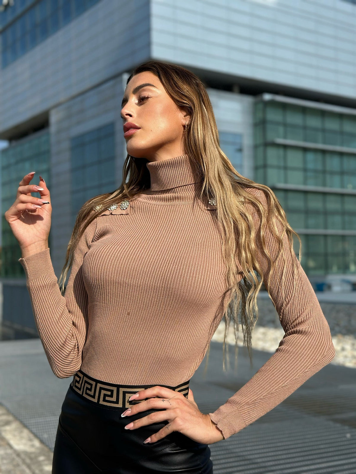 Maglioncino Camel con bottoni
