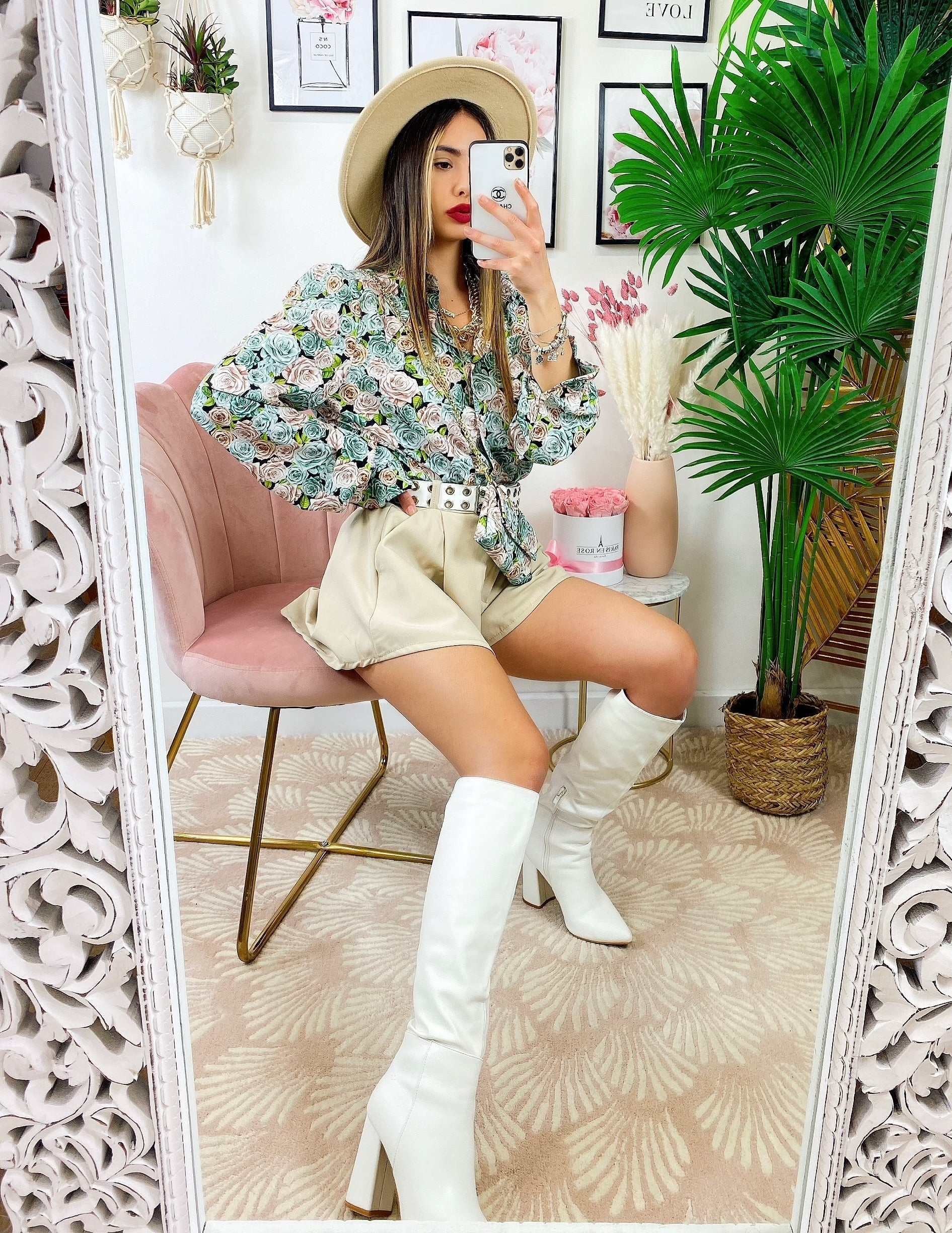 Camicia floreale con borsetta verdeacqua