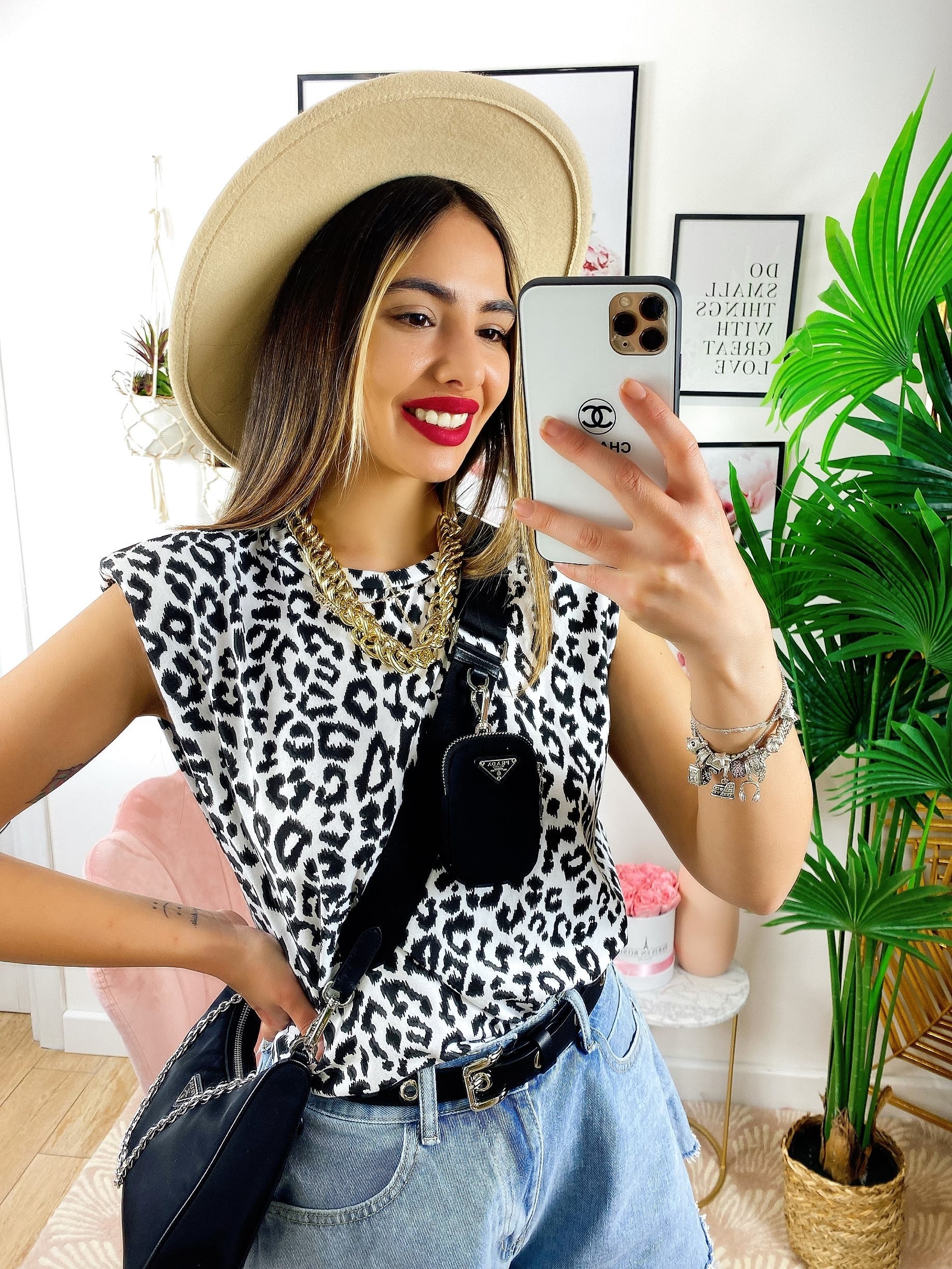 Maglia con spalline bombate a fantasia maculata