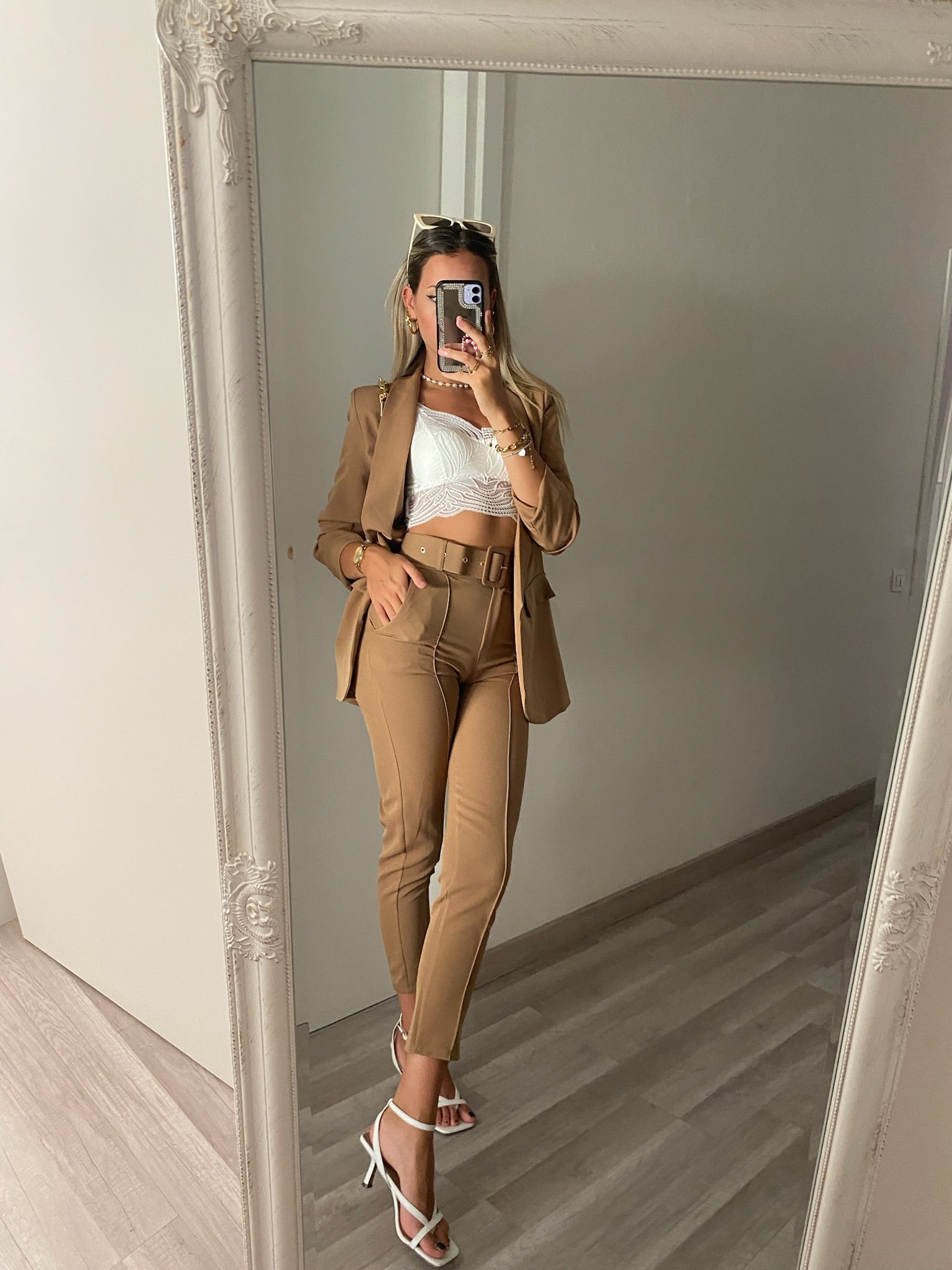 Completo giacca e pantalone Camel