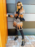 Cardigan camel con frange e cinta