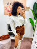 Maglione con pizzo e bottoni gioiello