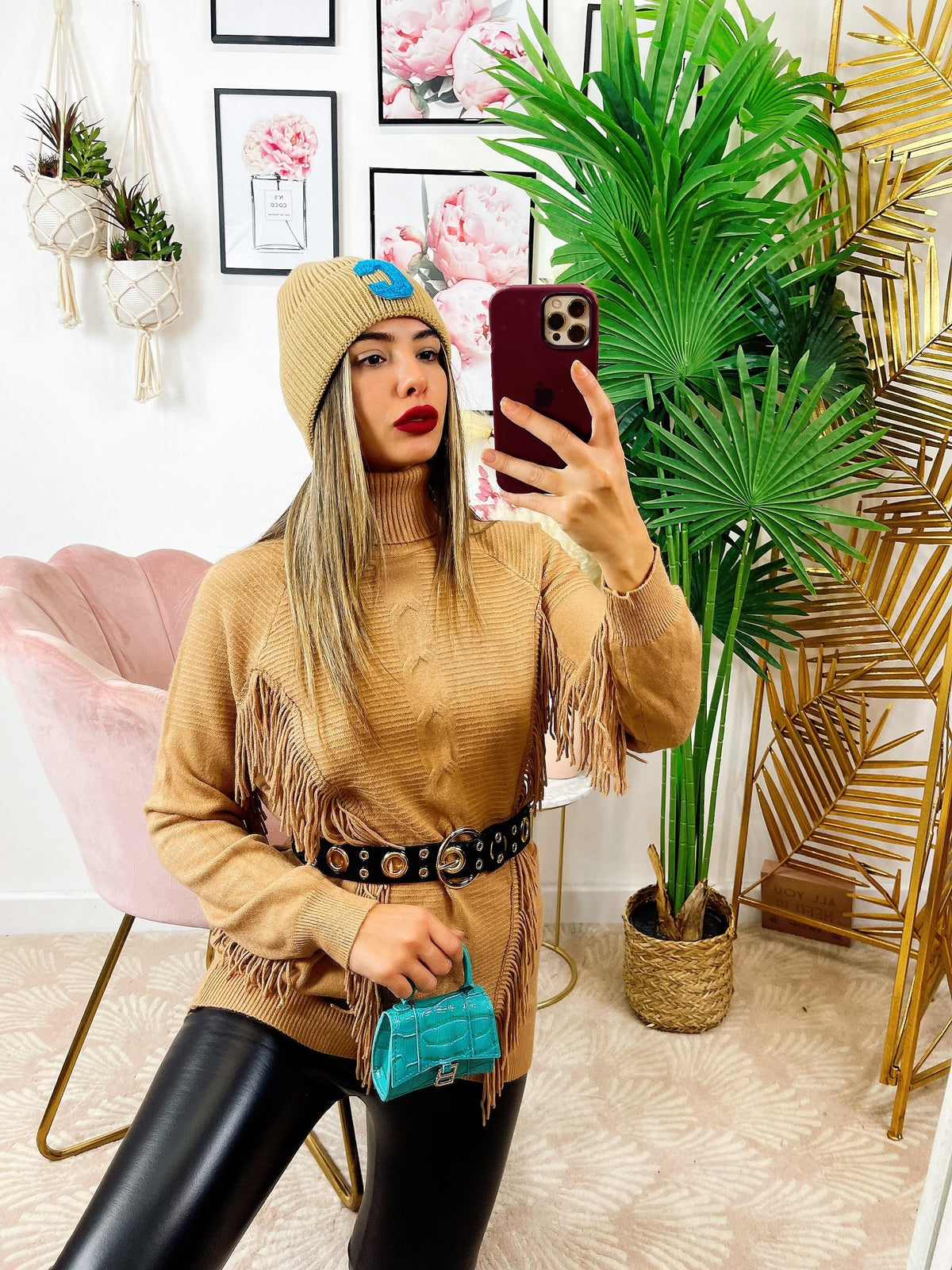 Abito in maglia con frange camel