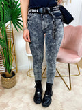jeans nero con cintura