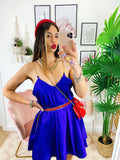 Abito con catenina blu