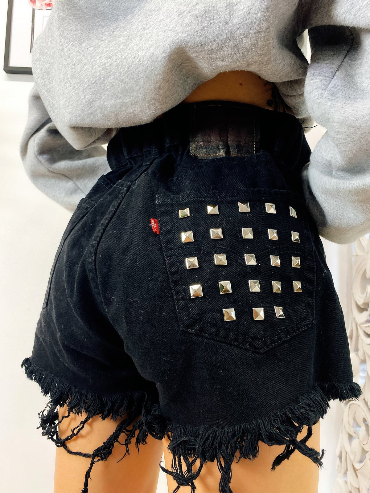 Short Levi’s Vintage nero con borchie