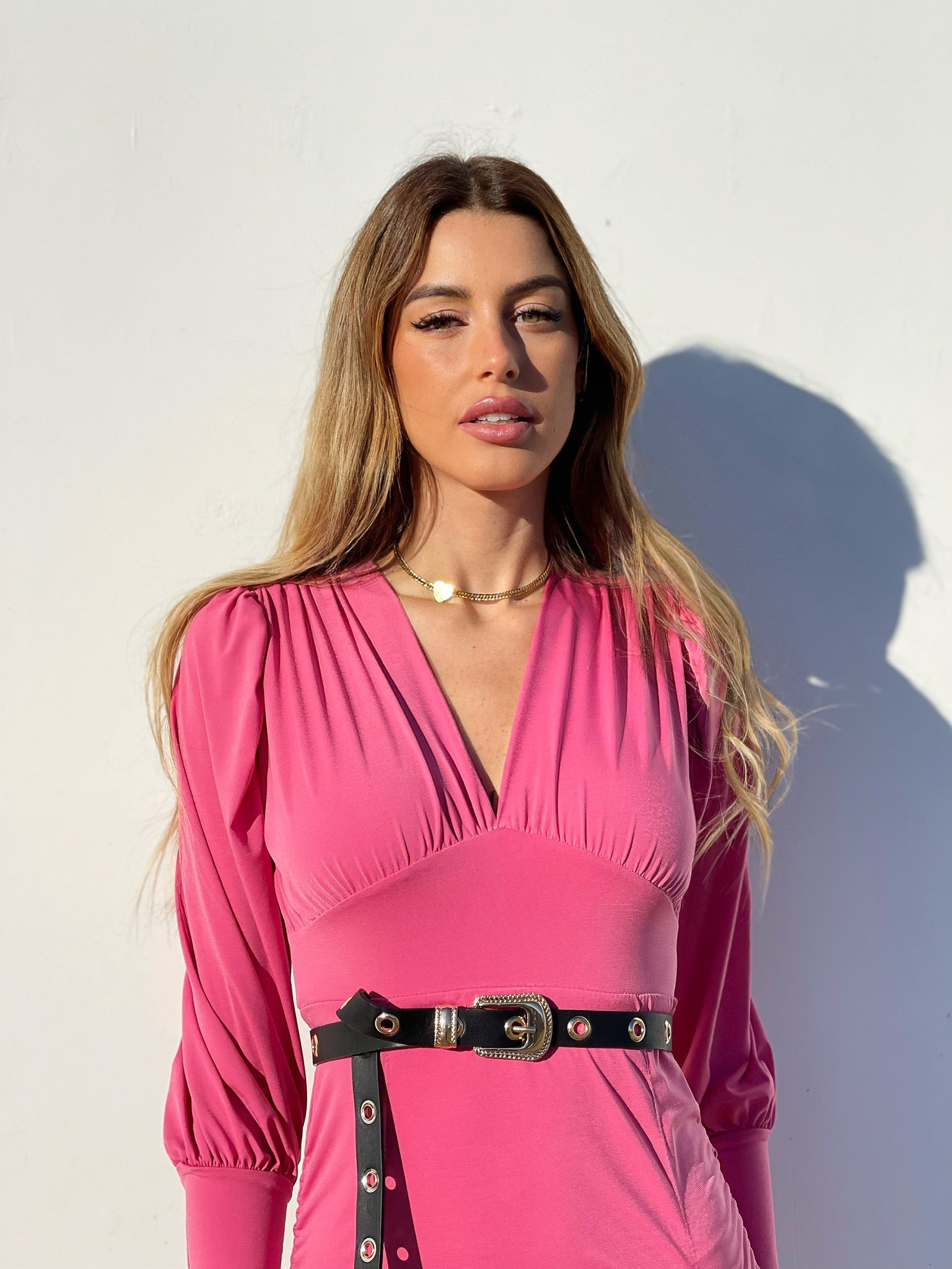 Abito con drappeggio rosa barbie