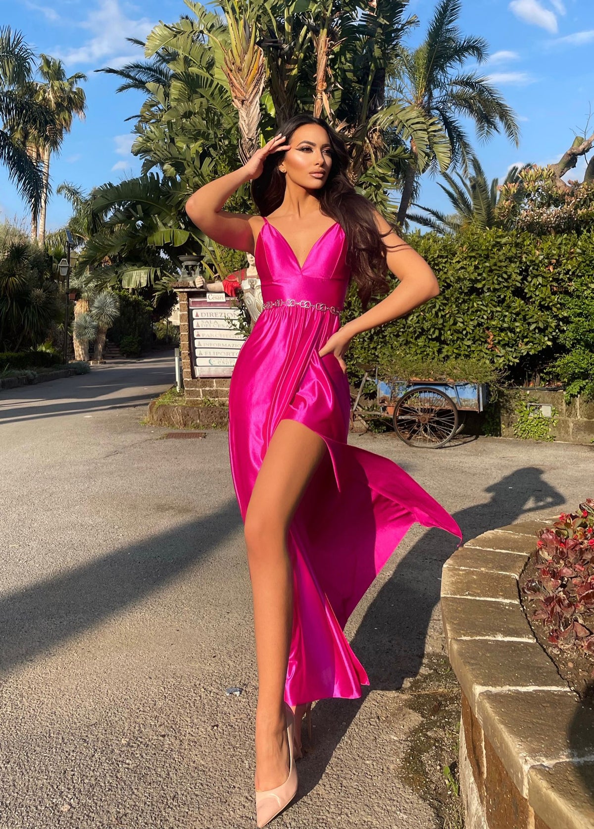 Abito Fuxia con maxi spacco