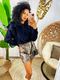 Short pitonato marrone e grigio con cintura
