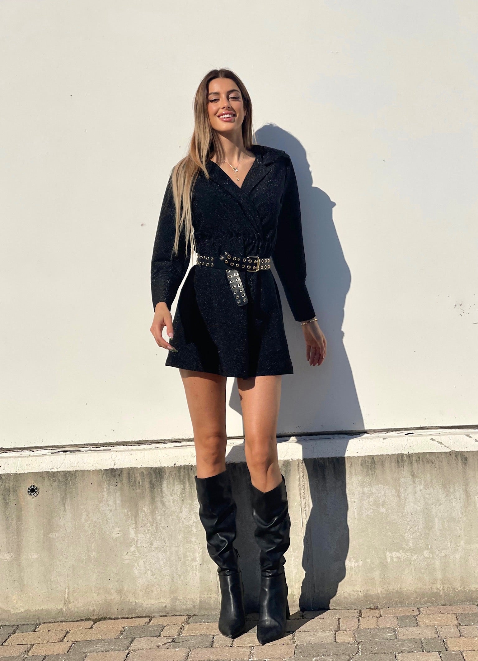 Abito glitter nero con colletto