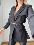 Blazer over nero con cintura
