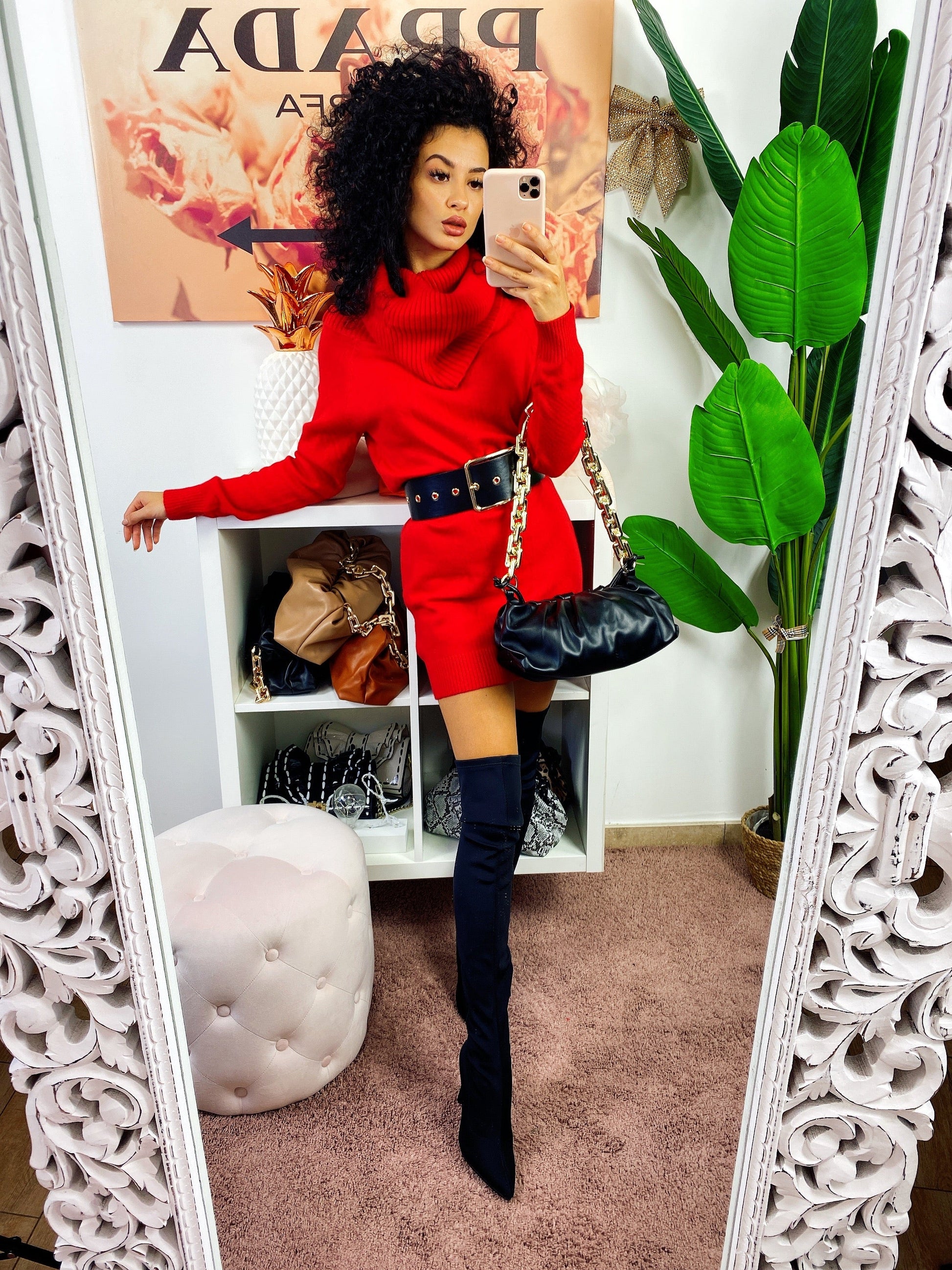 Abito in maglia collo alto rosso