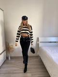 Jeans nero con lacci sul davanti