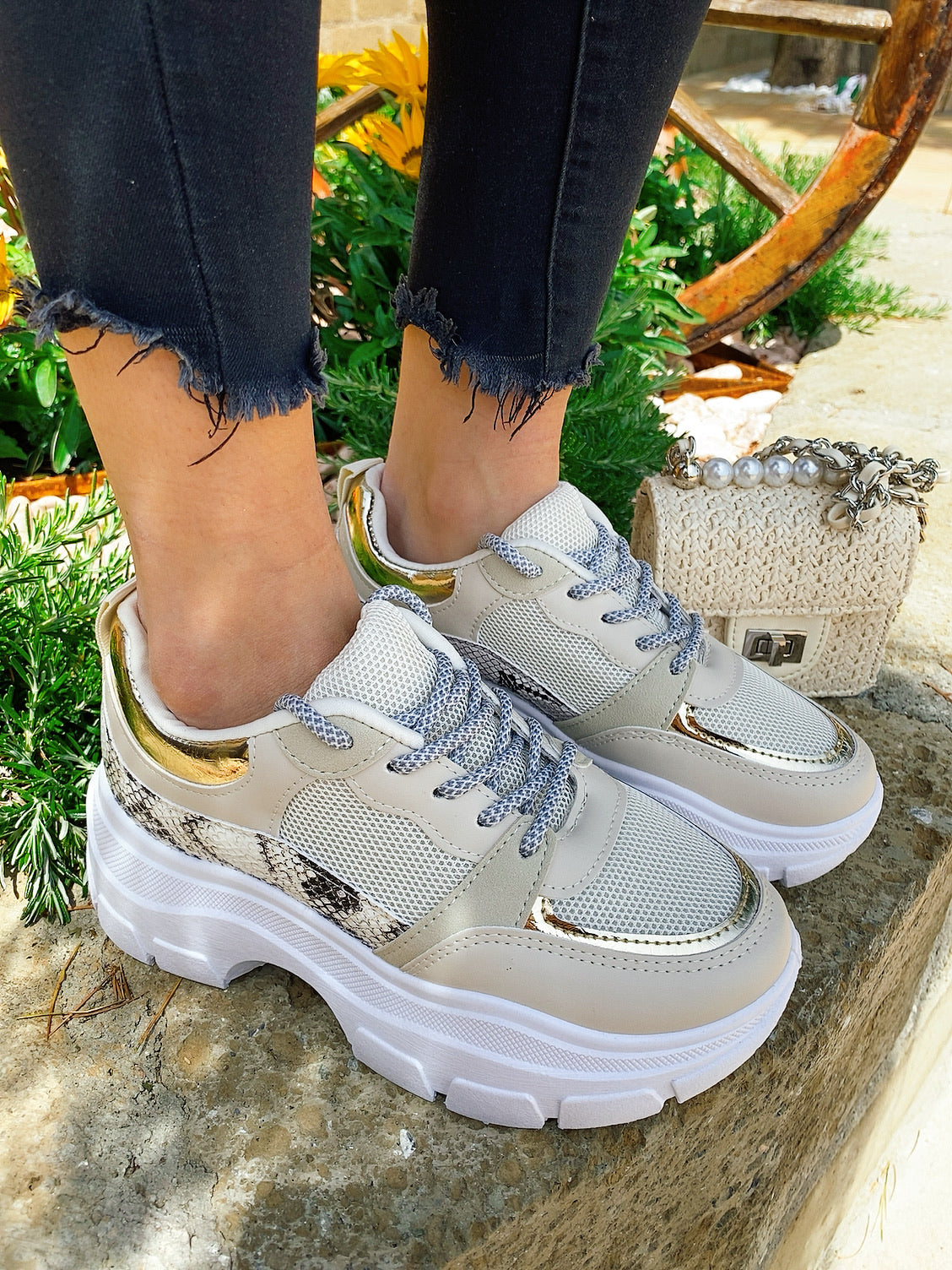Sneakers Beige  con dettaglio pitonato