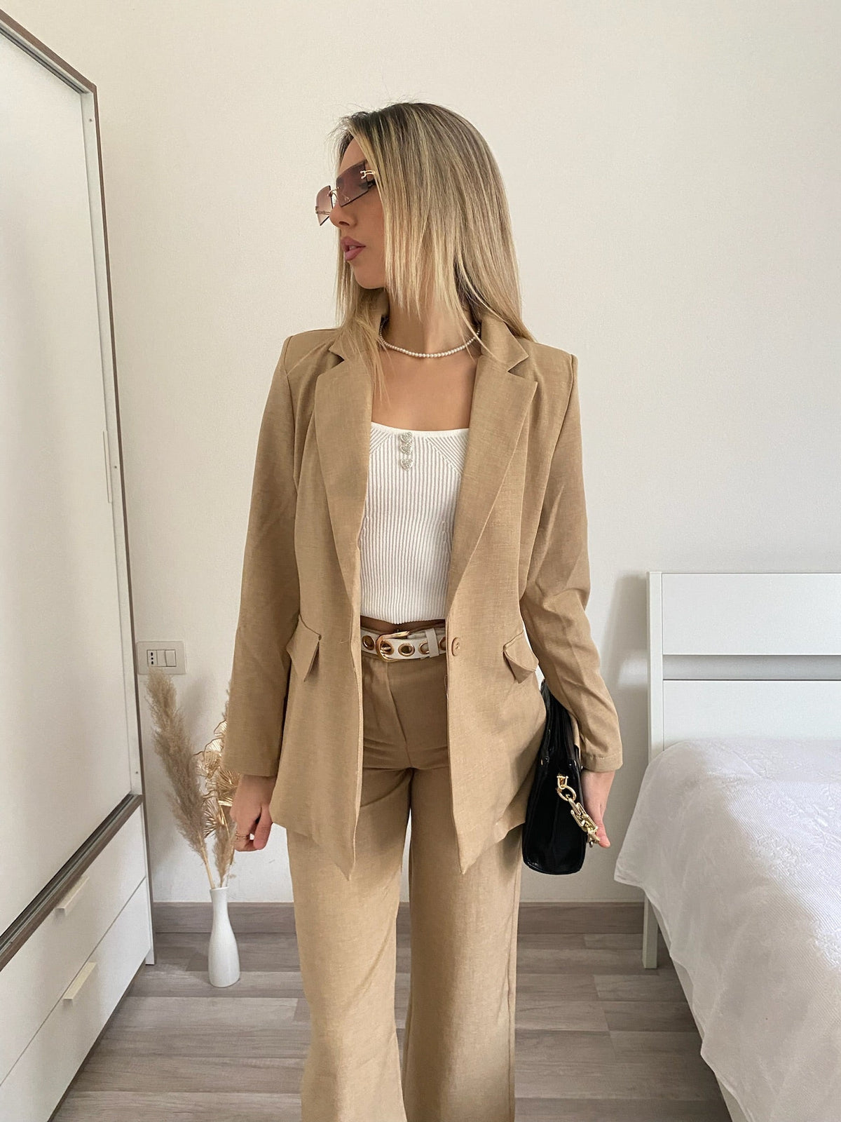 Completo giacca e pantalone beige