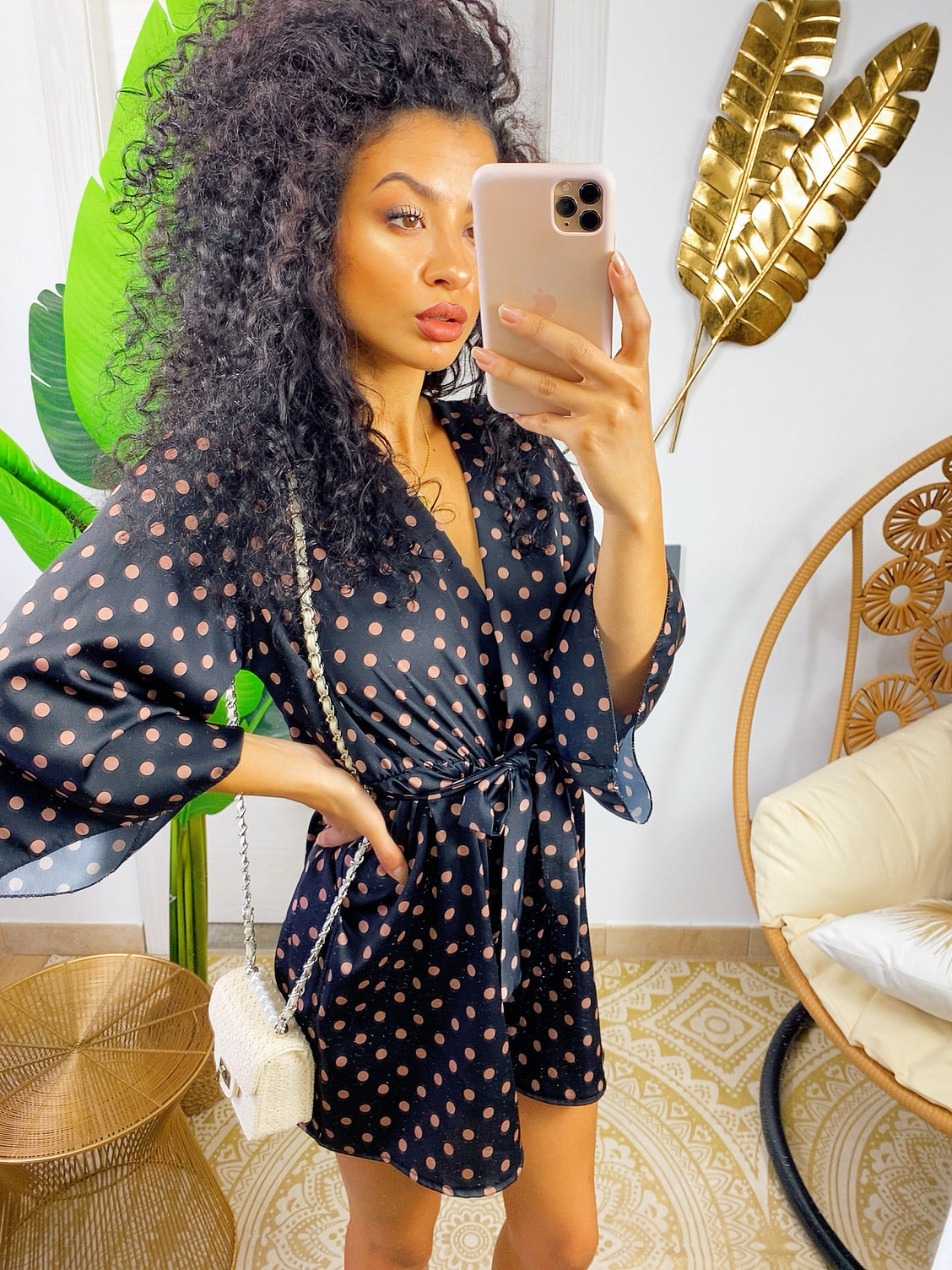 Tutina maniche a kimono a pois nera
