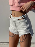 Short bianco con catenine