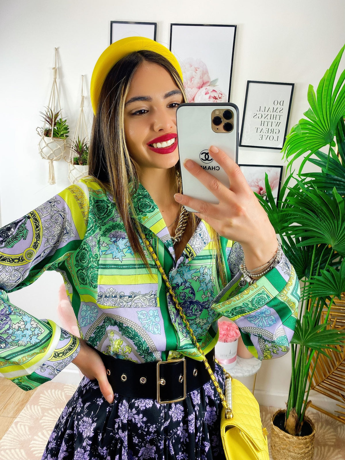 Camicia fiorata base verde