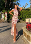 Abito rosa con fiocco e cintura
