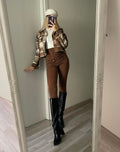 Pantalone marrone con lacci
